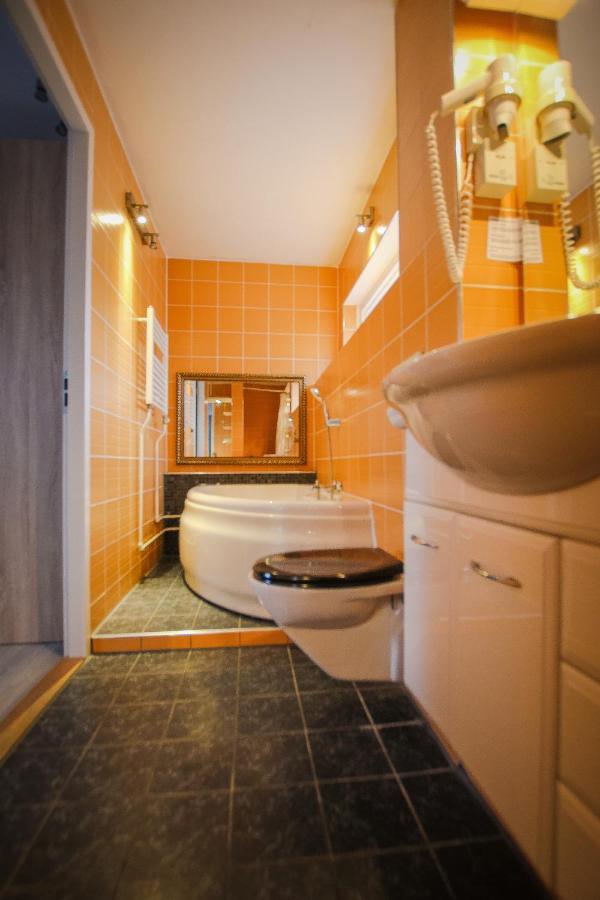 Hotel Joli Bergen Kültér fotó